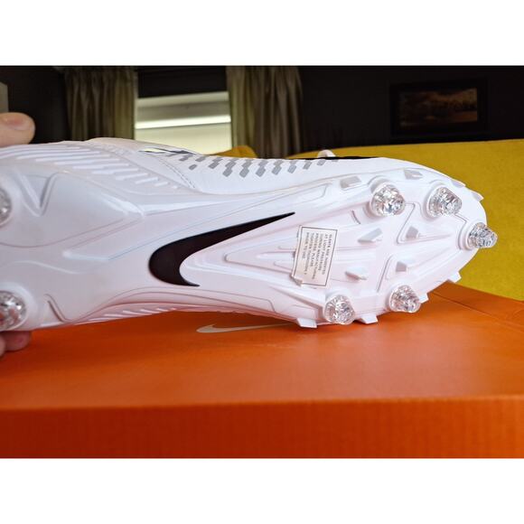 NEW Nike Men’s SIZE 16 Alpha Menace Pro 2 Mid Football Cleats White Grey Black main image 11